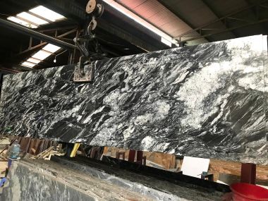 Đá Black Forest Marble